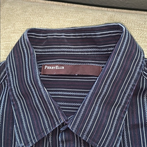 Perry Ellis men’s button down shirt long sleeve - Picture 2 of 3